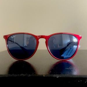 Women’s Ray ban sunglasses with adorable red frame! NWT!